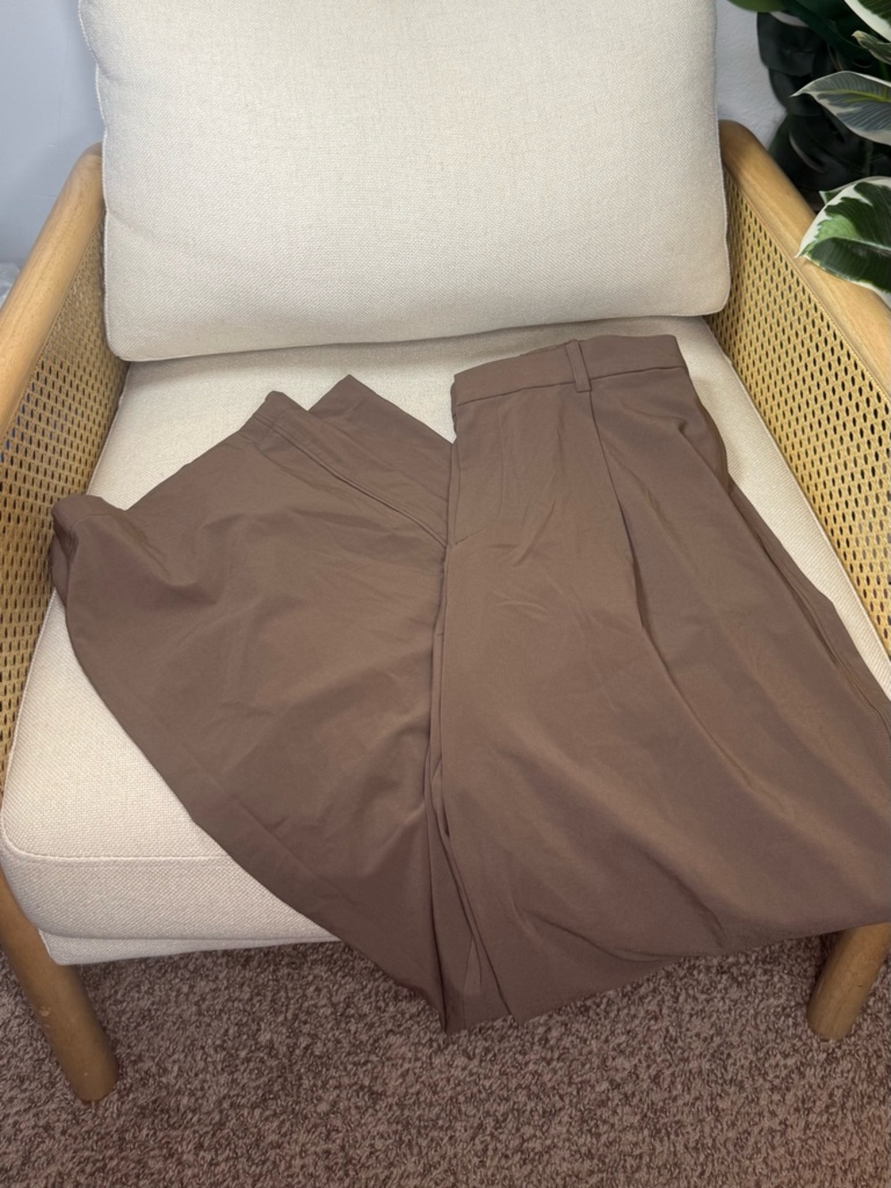 Vuori Villa Wideleg Trouser 32" Size large